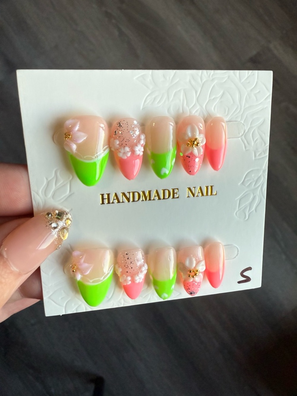 Handmade Press-On Nails in Neon Green & Coral Pink - Floral Accent - Picture 2 of 2